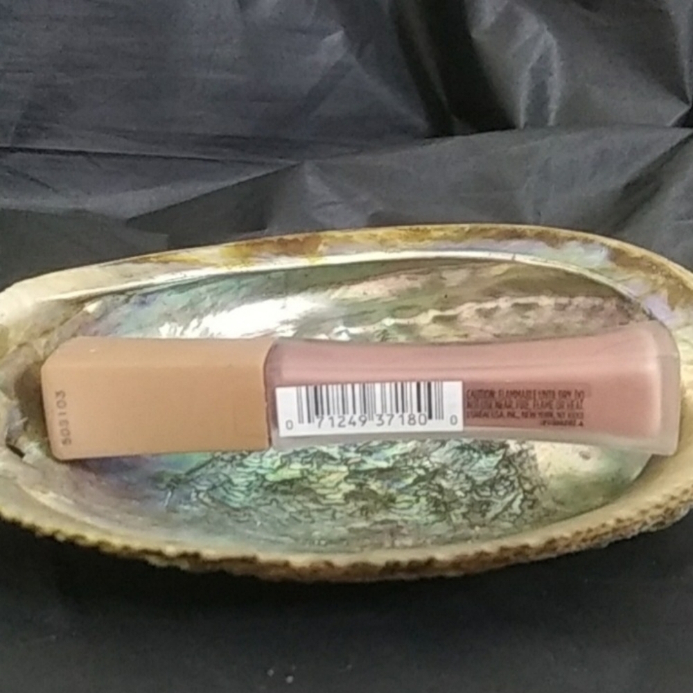 L'Oreal Les Chocolats Pro Matte Lip Gloss Shade 848 Color Dose Of Cocoa - Picture 3 of 6